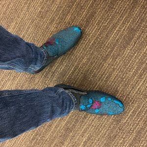 Meet your Posher, Nico